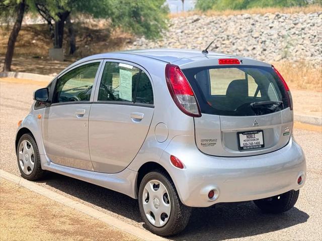2012 Mitsubishi i-MiEV SE