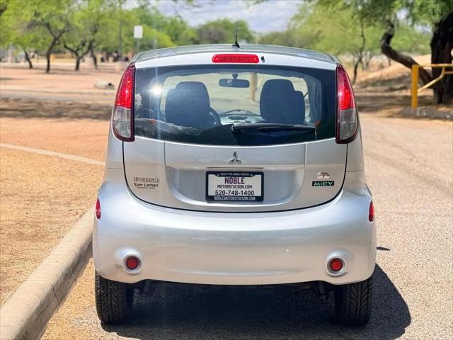 2012 Mitsubishi i-MiEV SE