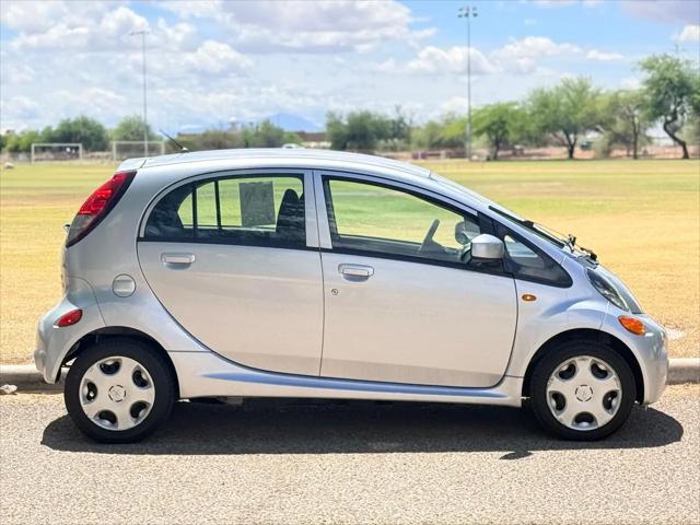 2012 Mitsubishi i-MiEV SE