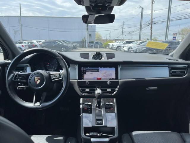 2023 Porsche Macan Macan