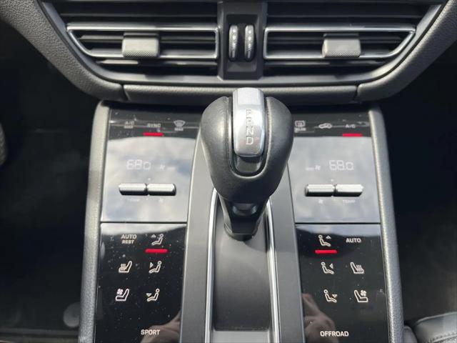 2023 Porsche Macan Macan