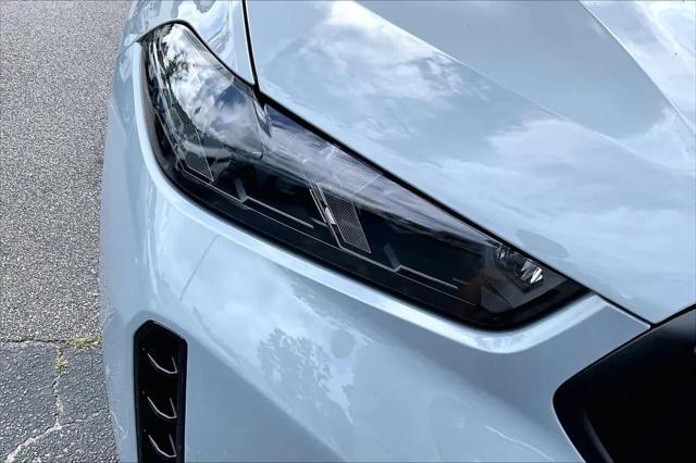 2027 BMW X6 xDrive40i