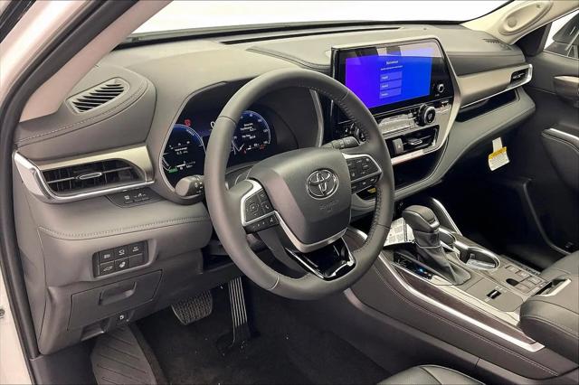 2026 Toyota Highlander Hybrid Limited