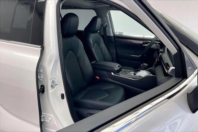 2026 Toyota Highlander Hybrid Limited