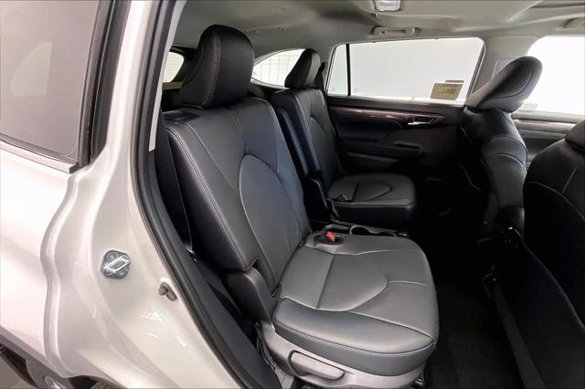 2026 Toyota Highlander Hybrid Limited
