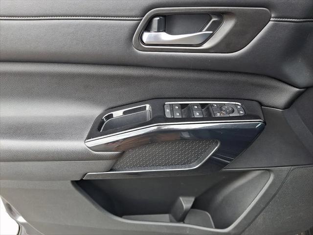 2022 Nissan Pathfinder S 4WD