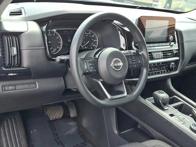 2022 Nissan Pathfinder S 4WD