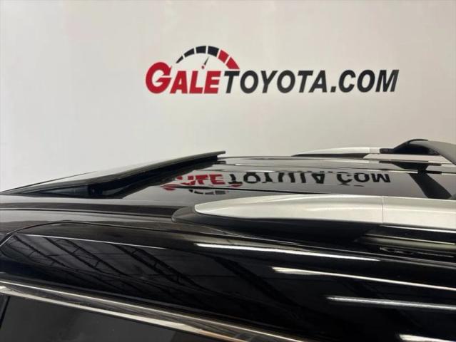 2022 Toyota Sienna Platinum