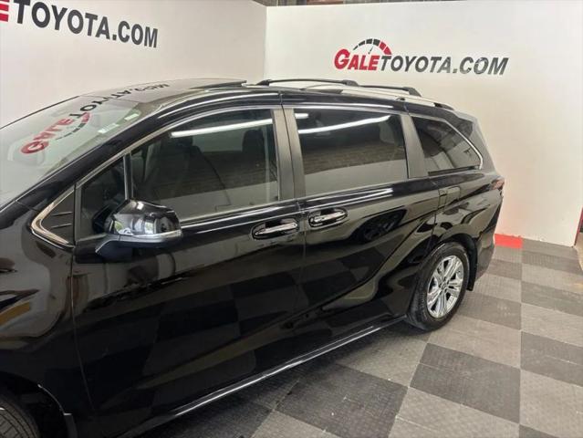 2022 Toyota Sienna Platinum