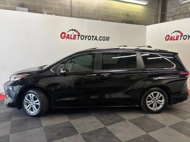 2022 Toyota Sienna Platinum