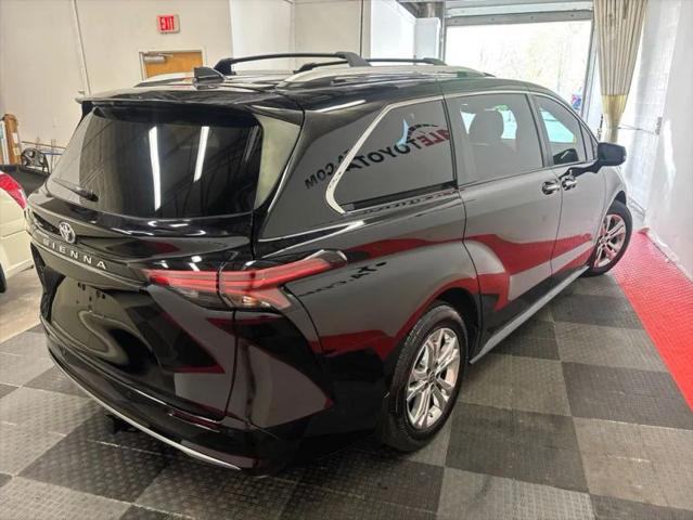 2022 Toyota Sienna Platinum