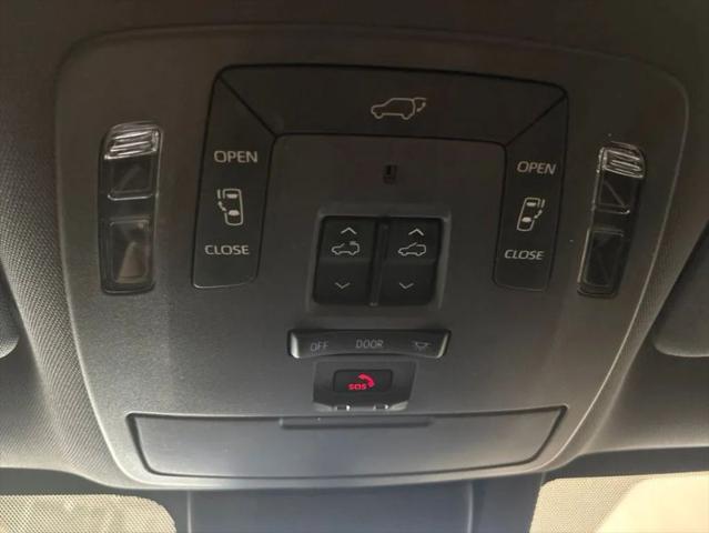 2022 Toyota Sienna Platinum