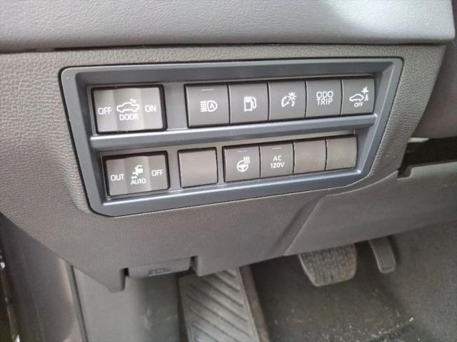 2025 Toyota Tundra Platinum Hybrid CrewMax 5.5' Bed