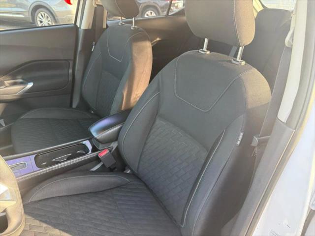 2022 Nissan Kicks SV Xtronic CVT