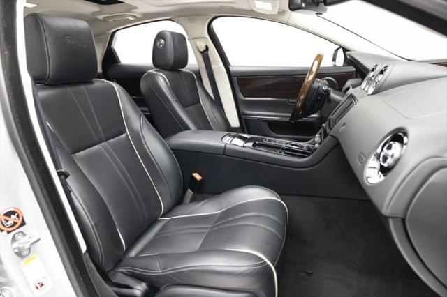 2016 Jaguar XJ R-Sport
