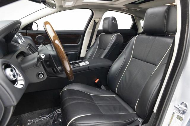 2016 Jaguar XJ R-Sport
