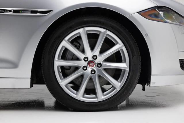 2016 Jaguar XJ R-Sport