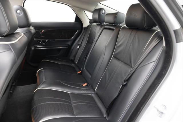 2016 Jaguar XJ R-Sport