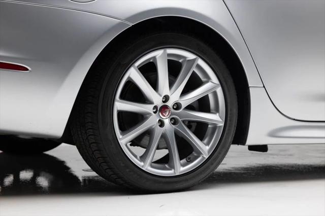 2016 Jaguar XJ R-Sport