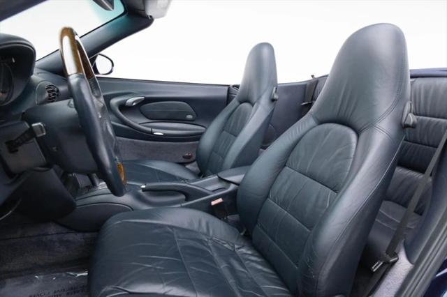 2000 Porsche 911 Carrera