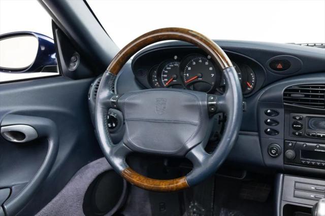 2000 Porsche 911 Carrera