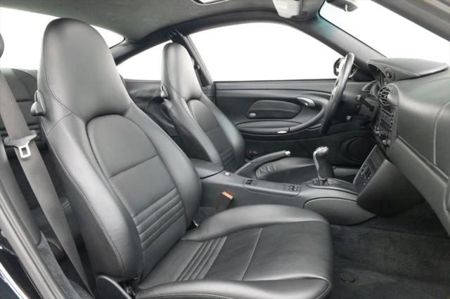2001 Porsche 911 Carrera 4