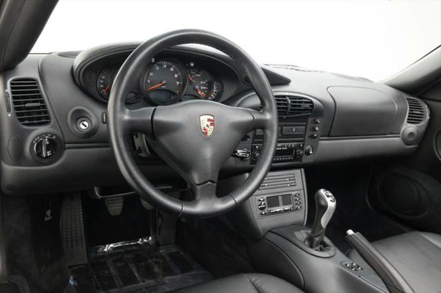 2001 Porsche 911 Carrera 4