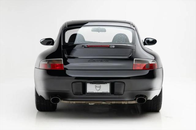 2001 Porsche 911 Carrera 4