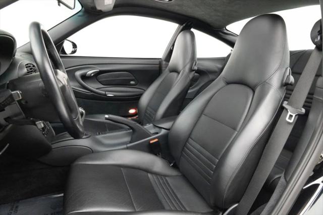 2001 Porsche 911 Carrera 4