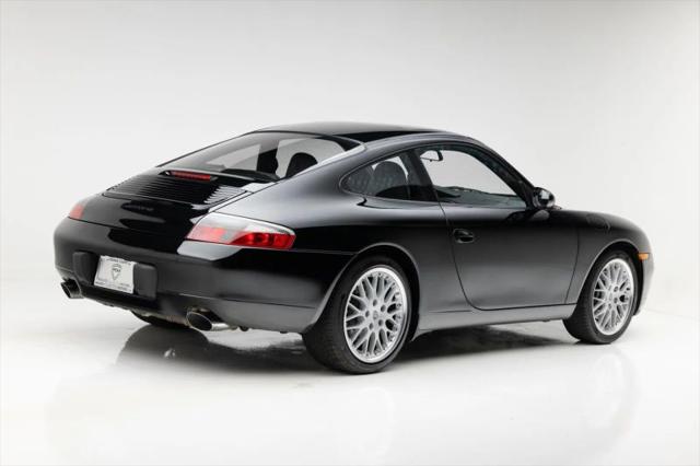 2001 Porsche 911 Carrera 4