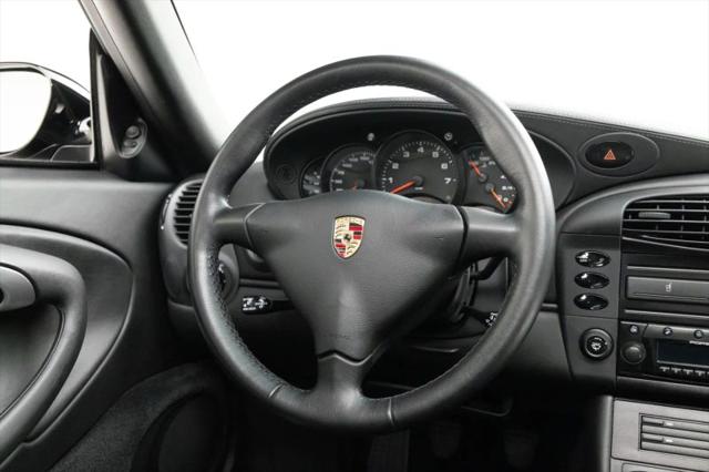 2001 Porsche 911 Carrera 4