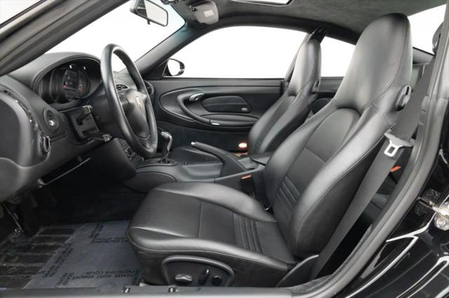 2001 Porsche 911 Carrera 4