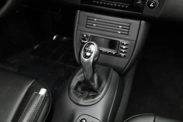 2001 Porsche 911 Carrera 4