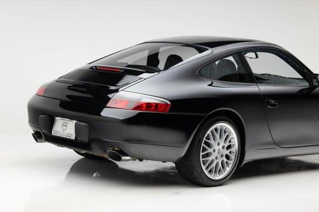 2001 Porsche 911 Carrera 4