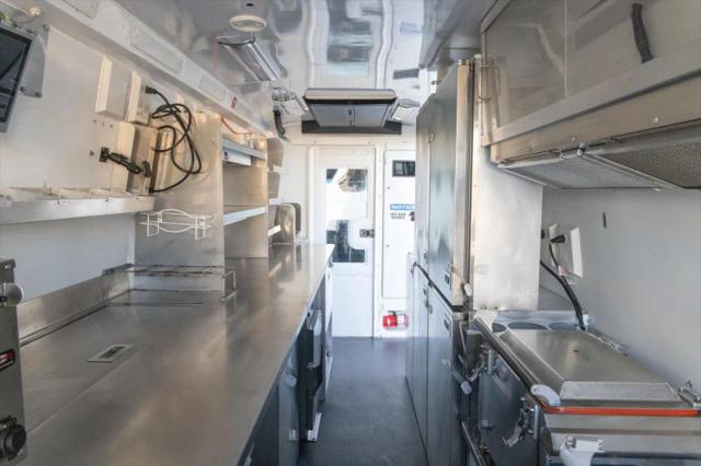 2021 Mercedes-Benz Sprinter 4500 High Roof V6