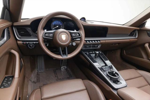 2024 Porsche 911 Carrera Cabriolet