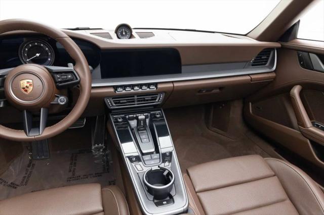 2024 Porsche 911 Carrera Cabriolet