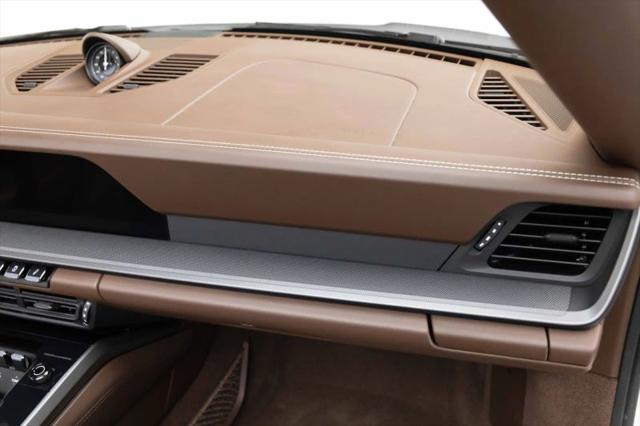 2024 Porsche 911 Carrera Cabriolet