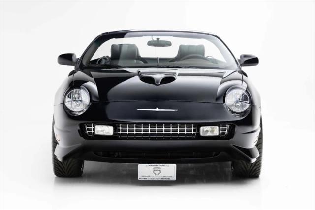 2002 Ford Thunderbird Base