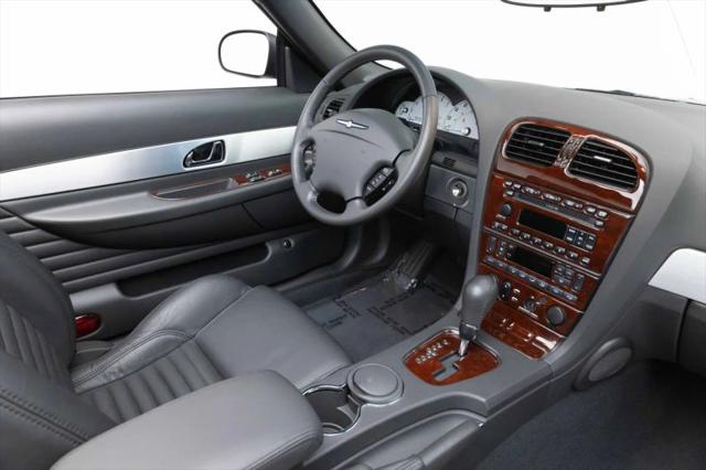 2002 Ford Thunderbird Base