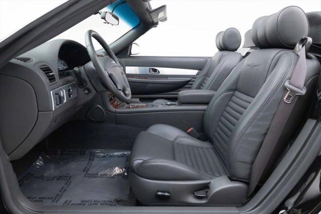2002 Ford Thunderbird Base