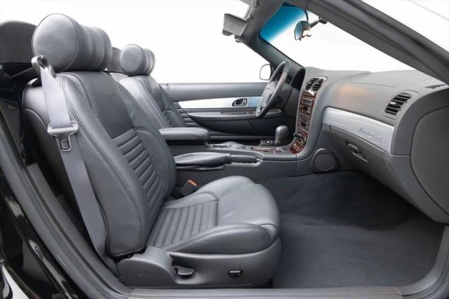 2002 Ford Thunderbird Base