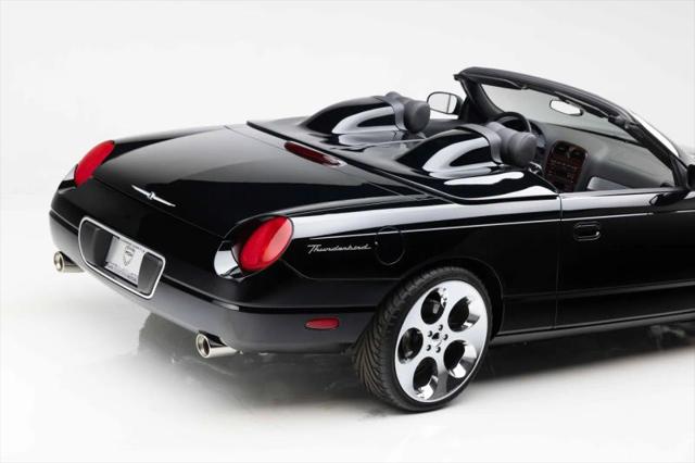 2002 Ford Thunderbird Base