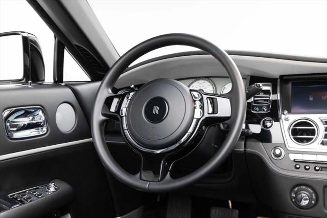 2019 Rolls-Royce Dawn Base