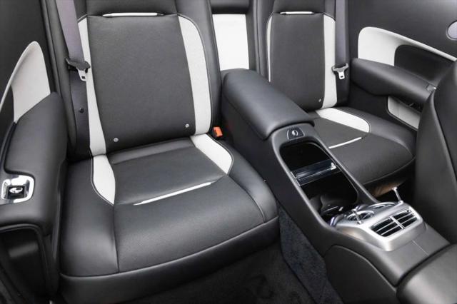 2019 Rolls-Royce Dawn Base