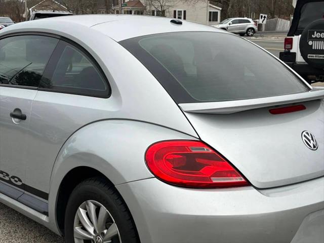 2014 Volkswagen Beetle 1.8T Entry