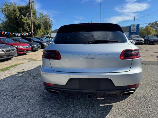 2017 Porsche Macan Base