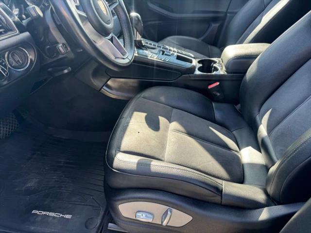 2017 Porsche Macan Base