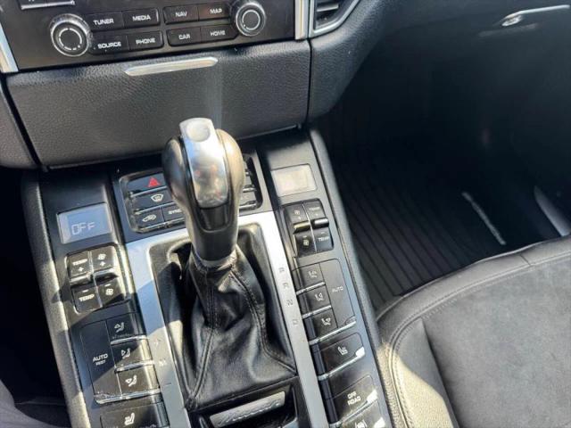 2017 Porsche Macan Base