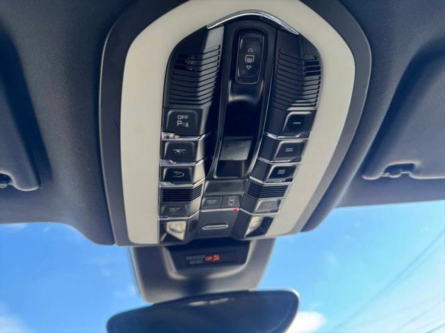2017 Porsche Macan Base